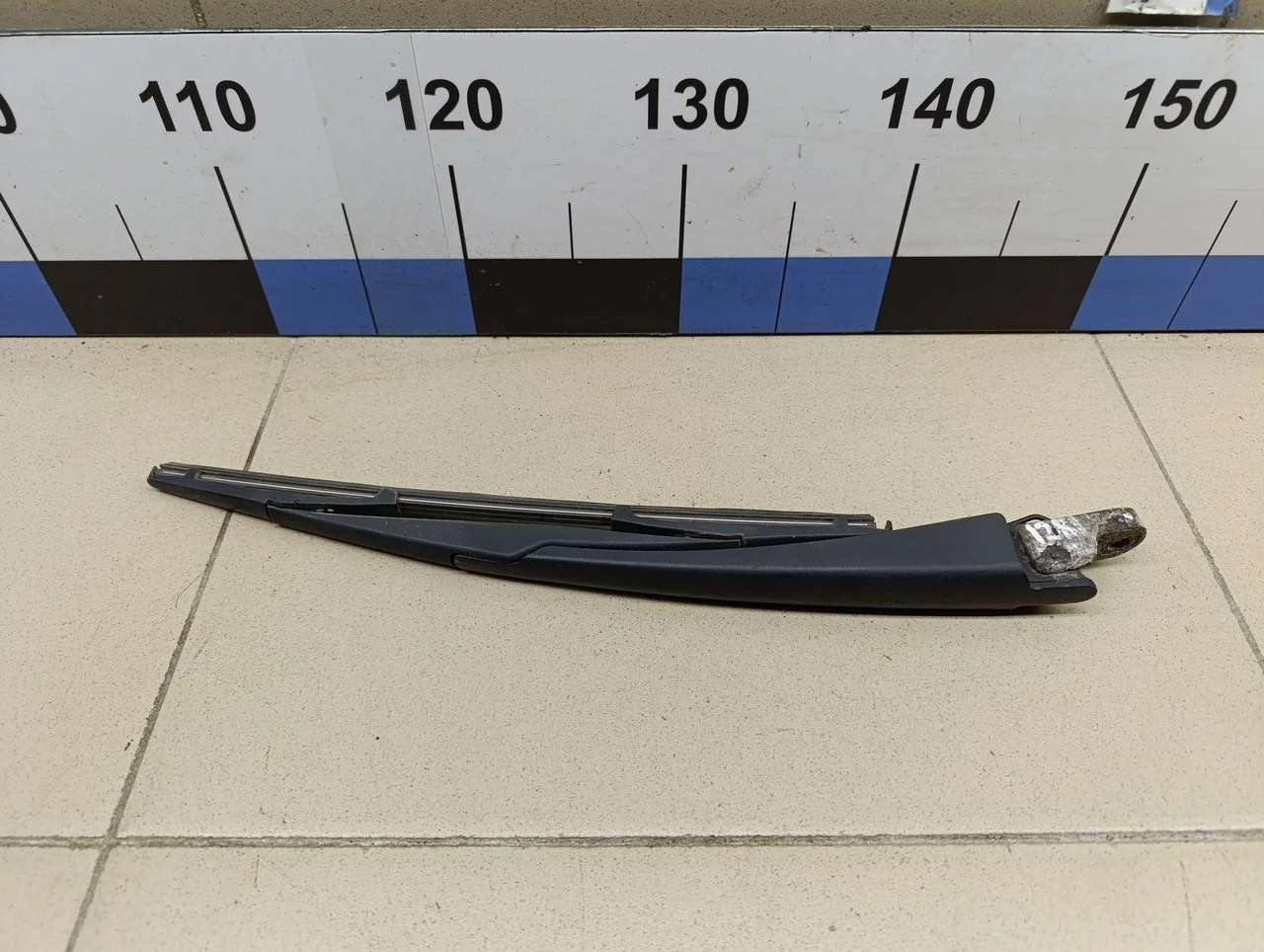 Поводок стеклоочистителя заднего Ceed 2007- 2012