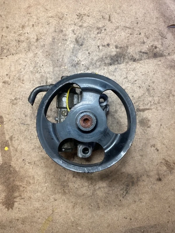 Насос гидроусилителя руля Mazda 3 BP4M32600C BK Z6 1.6