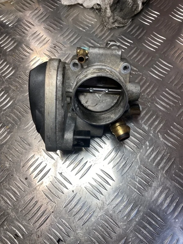 Дроссельная заслонка Chevrolet Cruze 55562380 Z18XER