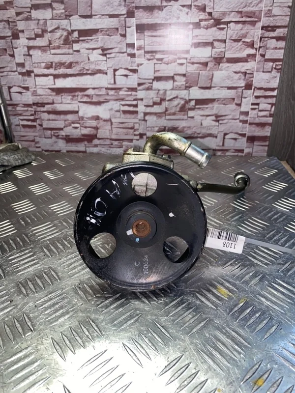 Насос гидроусилителя руля Chevrolet Captiva 96626765 10HM 3.2