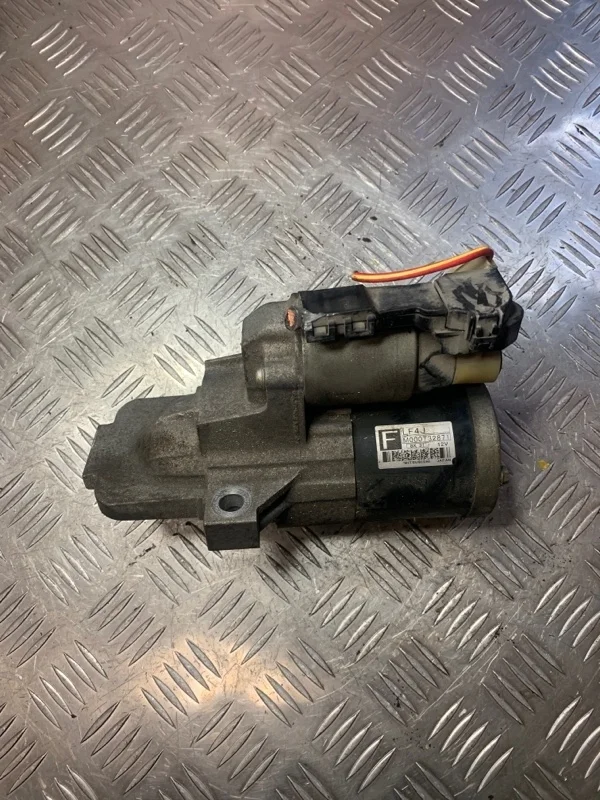 Стартер Mazda 6 M000T32871 L3 2.3