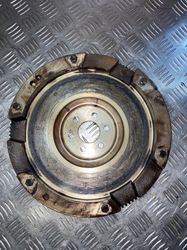 Маховик МКПП Chevrolet Aveo 96184354 T300 F16D4