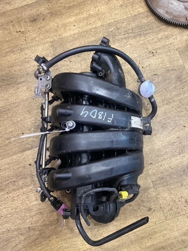 Коллектор впускной Chevrolet Orlando 55565816 F18D4 Z18XER 1.8