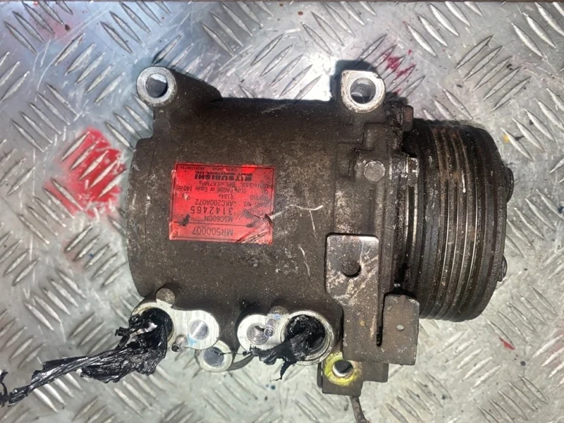 Компрессор кондиционера Mitsubishi Lancer 9 MR500007 4G18 1.6