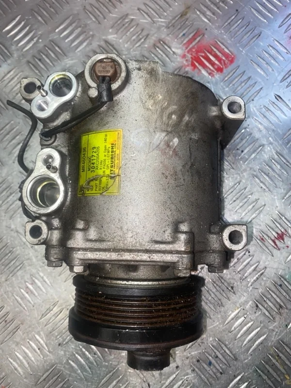 Компрессор кондиционера Mitsubishi Lancer Cedia MR460436 4G15 GDI