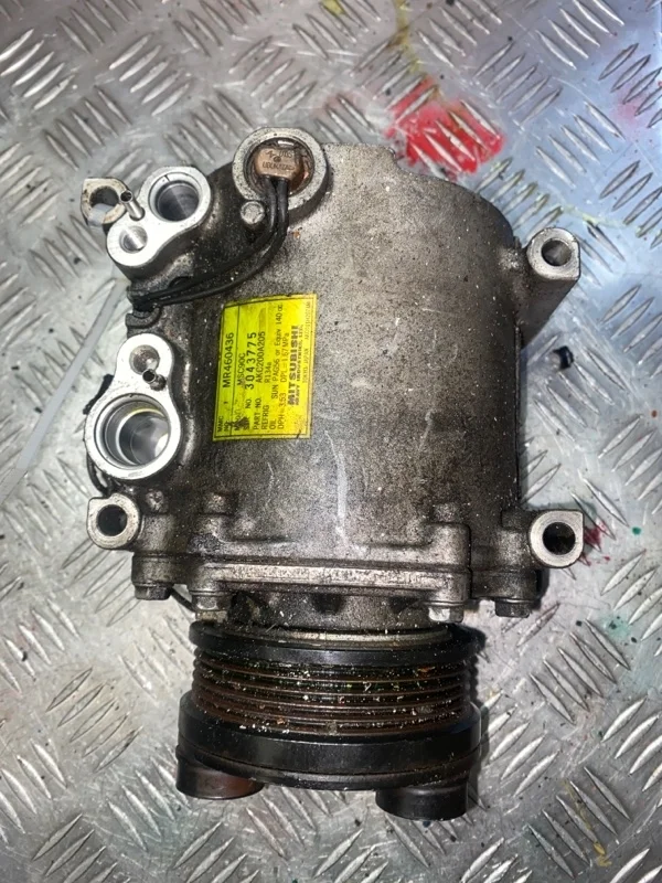 Компрессор кондиционера Mitsubishi Lancer 9 MR460436 4G15