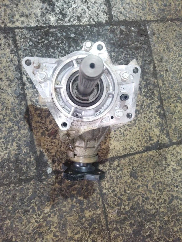 Раздаточная коробка Nissan X-Trail 33100JG200 T31 QR25DE 2.5