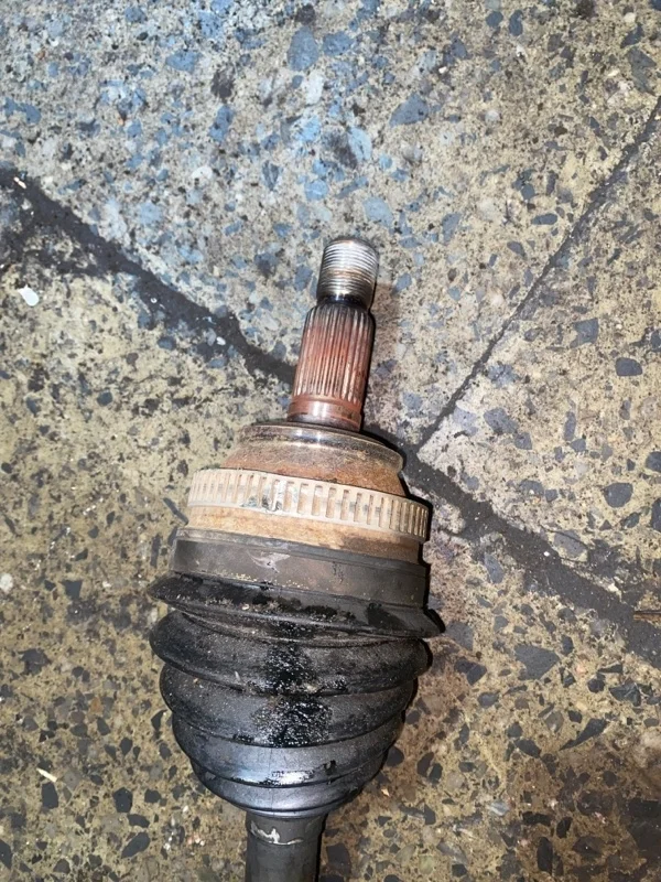 Привод Land Rover Freelander 1 TDB104990 2.5 V6 25K4F, передний