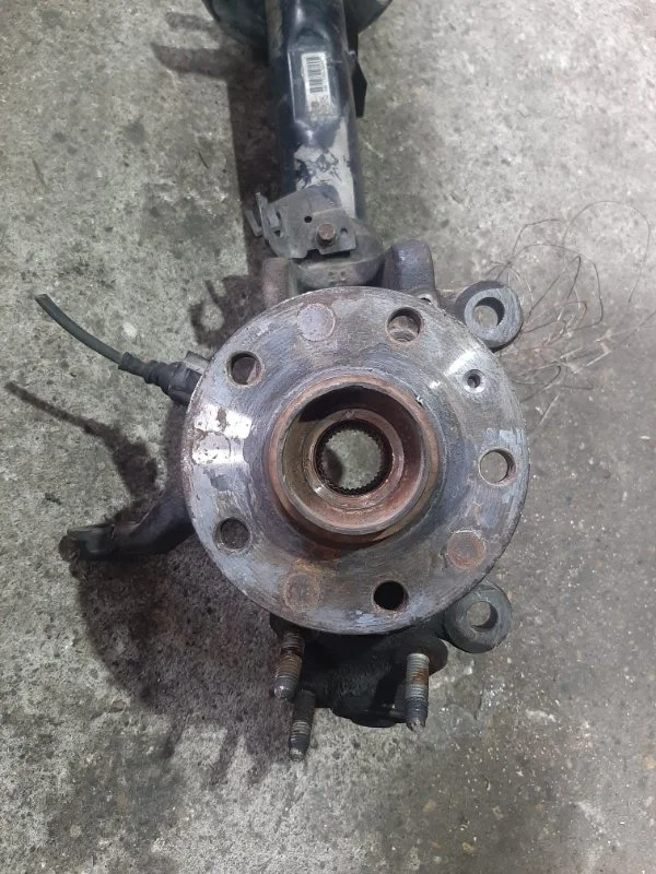 Кулак поворотный Volkswagen Eos 2008 1K0407256N BPY 2.0, правый