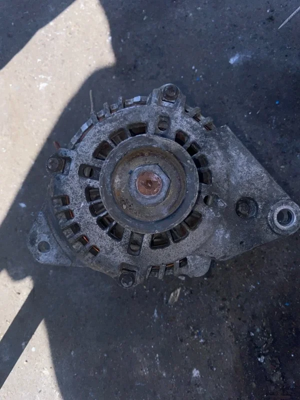 Генератор Mitsubishi Pajero 2 MD370479 2 6G74