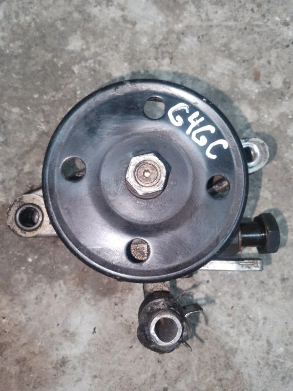 Насос гидроусилителя руля Hyundai Elantra 571003A300 G4GC 2.0