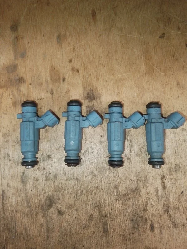 Форсунка топливная Hyundai Sonata 3531038010 G4JS 2.4