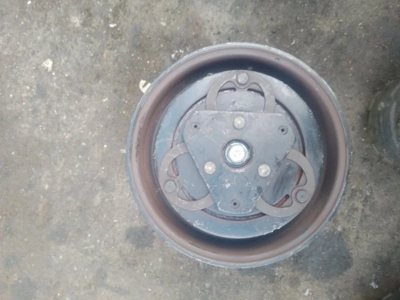 Компрессор кондиционера Nissan Cube 2005 92600AX020 CR14DE 1.4