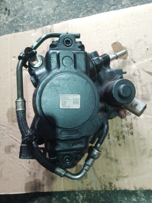 Топливный насос высокого давления Chevrolet Captiva 2013 28318240 Z22D1