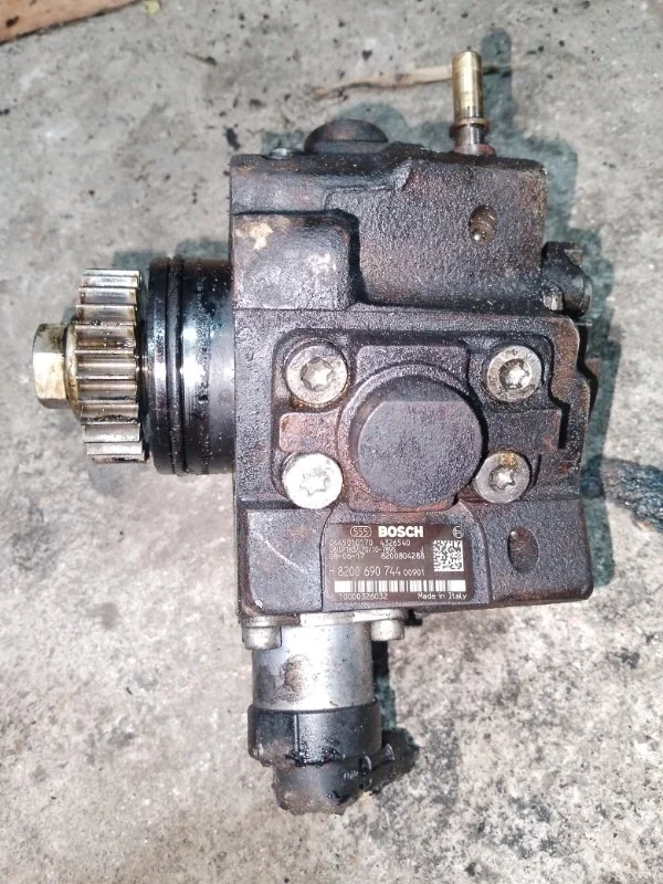 Топливный насос высокого давления Nissan X-Trail 820069074400901 T31 M9R