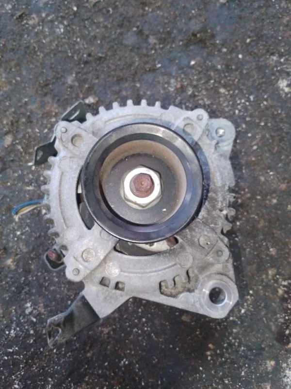 Генератор Toyota Avensis 2706028230 1AZ-FSE 2.0