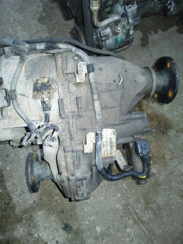 Раздаточная коробка Nissan Patrol 331001LA0A Y62 V9X 3.0D