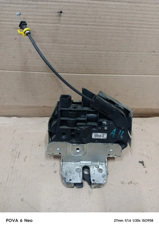 Замок багажника Volvo Xc70 2009 31253447 D5244T4