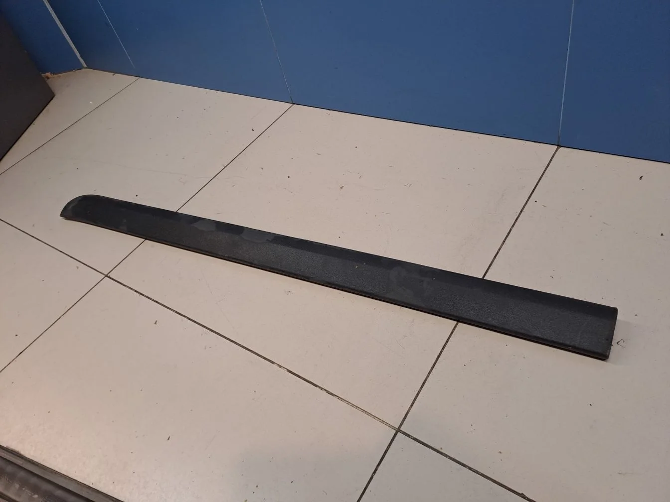 Молдинг двери правый передний для Volvo XC90 2002-2015