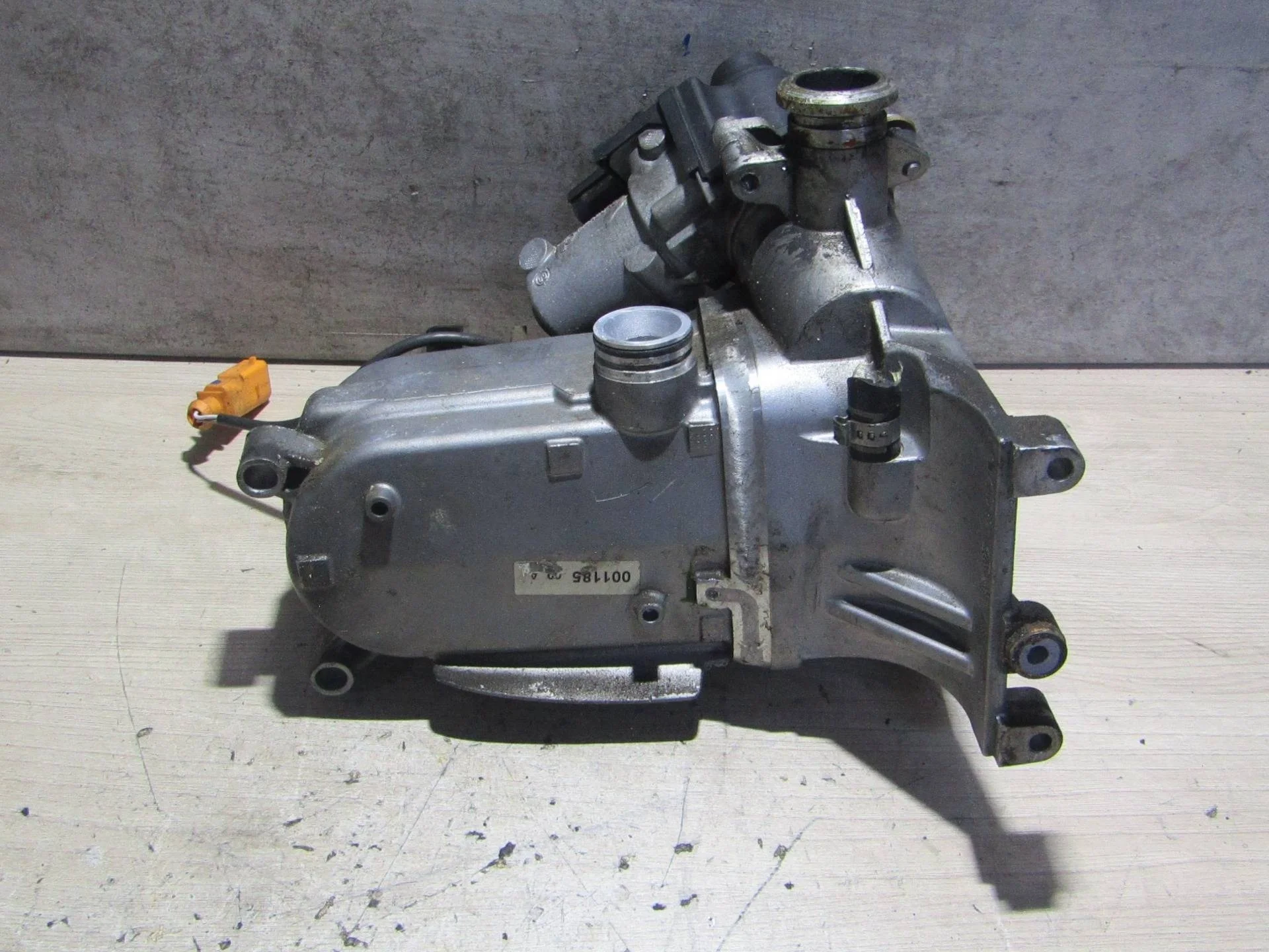 клапан EGR Audi A6 4F/C6