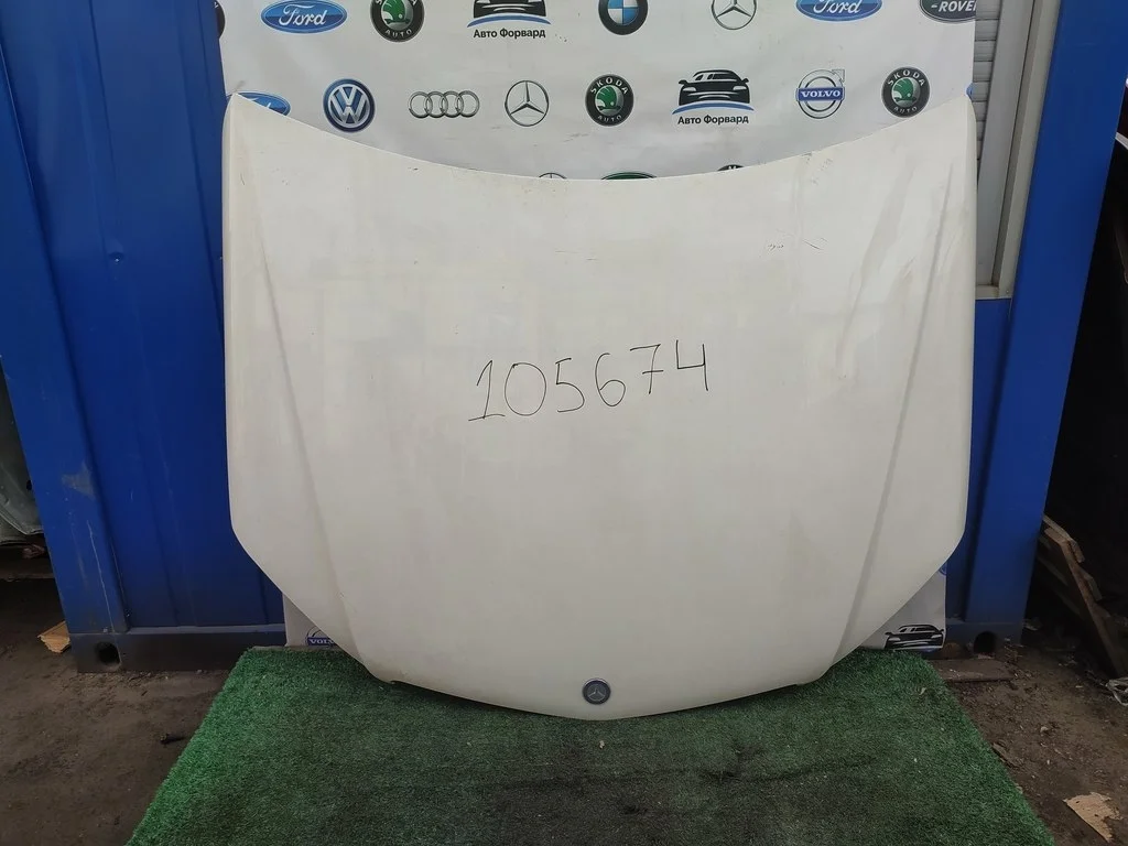 Капот MB C-Class C204 W204 2006-2011 A2048801057