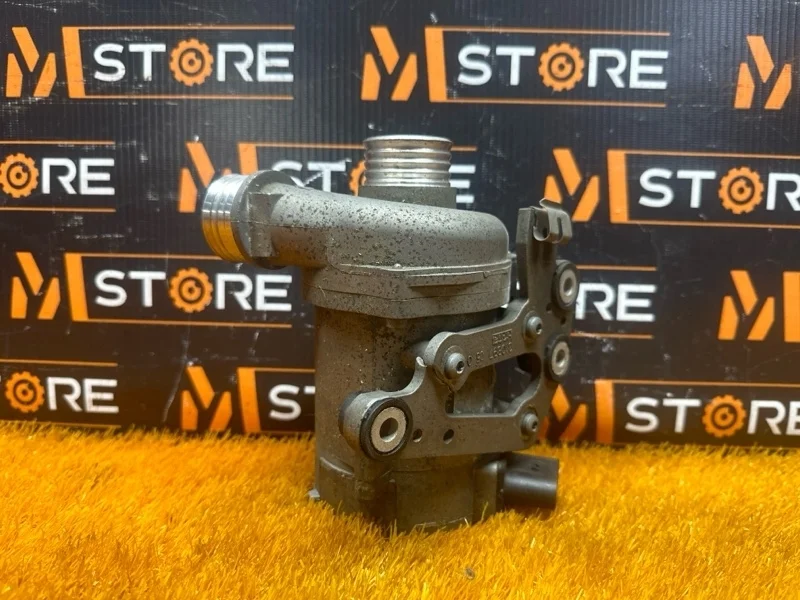 Помпа Bmw 5-Series 2011 11517583836 F11 N52B30A