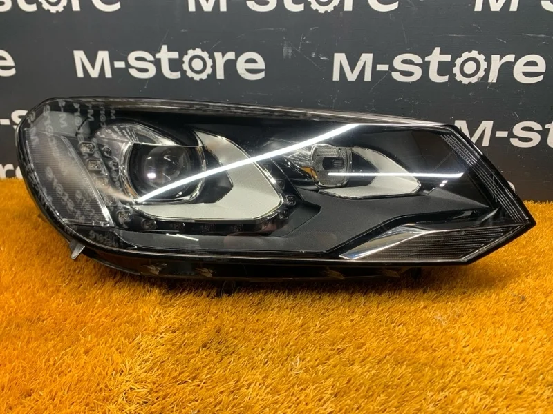 Фара Volkswagen Touareg 2011 7P2941752 7P CGEA, правая