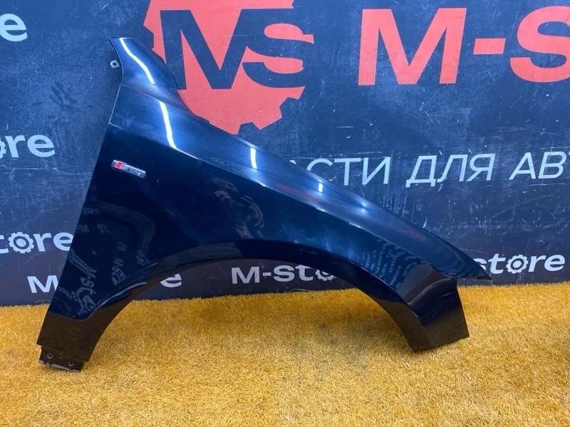 Крыло Audi Q5 2009 8R0821106 8R CAL, переднее правое