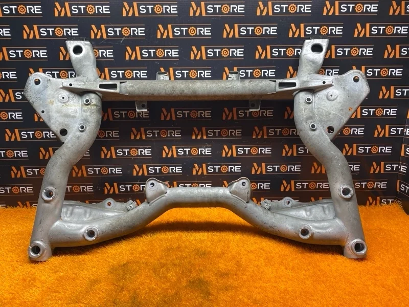 Балка поперечная (подрамник) Mercedes-Benz C-Class 2009 A2046280057 W204 271.950, передняя