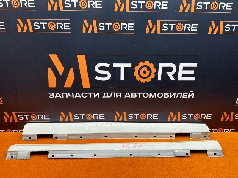Накладка на порог Mercedes-Benz C-Class 2009 A2046980354 W204 271.950