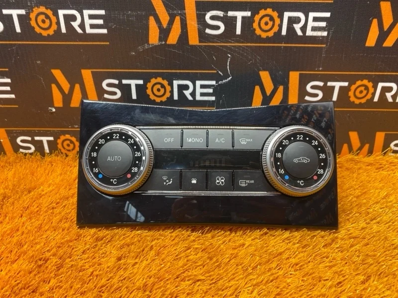 Блок управления климат-контролем Mercedes-Benz C-Class 2009 A2048305790 W204 271.950