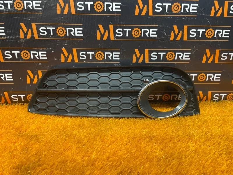 Оправа туманки Audi A5 2011 8T0807681 8T CDNC, левая