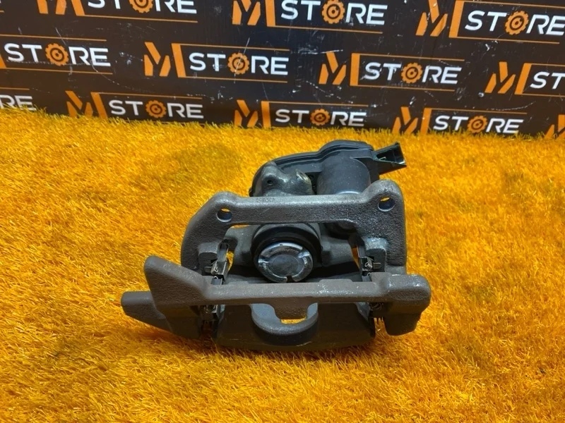 Суппорт Audi A6 2012 4G0615404 C7/4G CHVA, задний правый