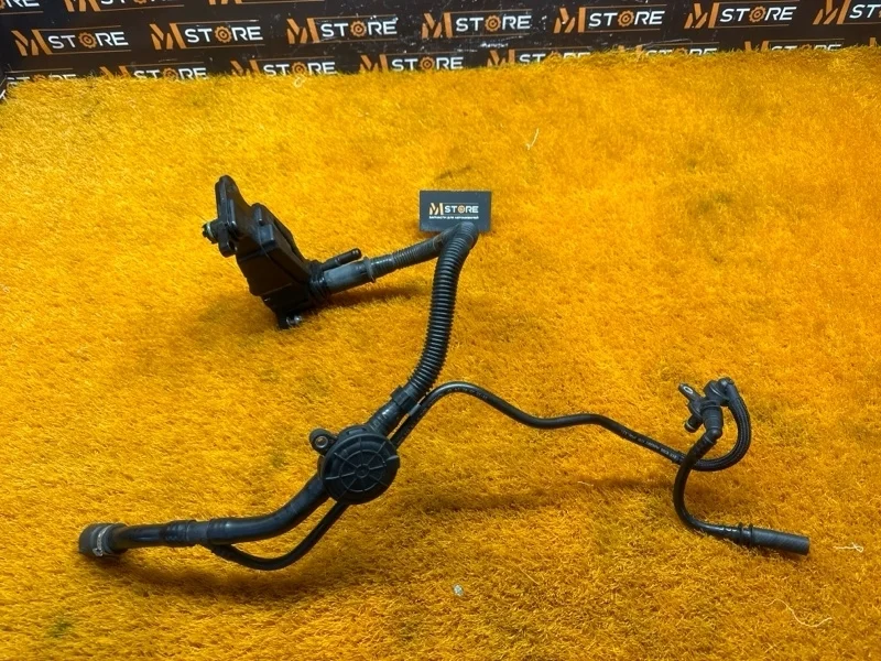 Маслоотделитель Mercedes-Benz Gla-Class 2014 A2700105401 X156 270.920