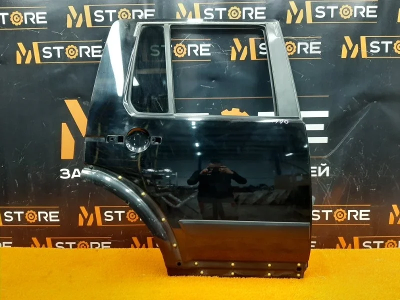 Дверь Land Rover Discovery 2005 BFA780100 L319 AJ41(448PN), задняя правая