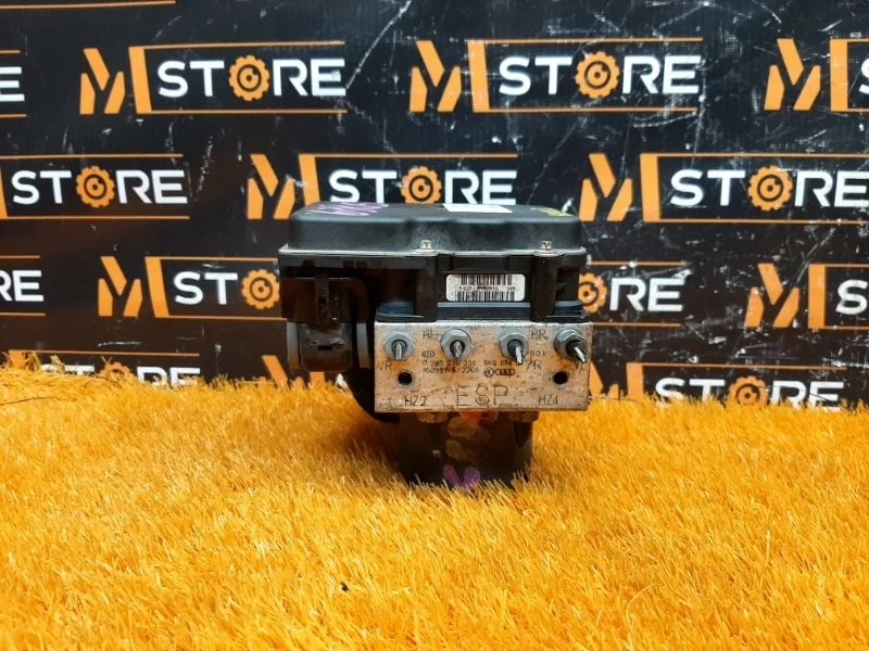 Блок ABS Audi Q5 2010 8R0614517R 8R CALB