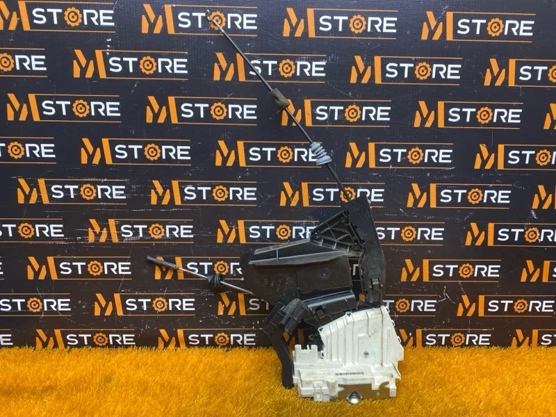 Замок двери Mercedes-Benz Gl-Class 2006 A1647303235 X164 273.923, задний правый