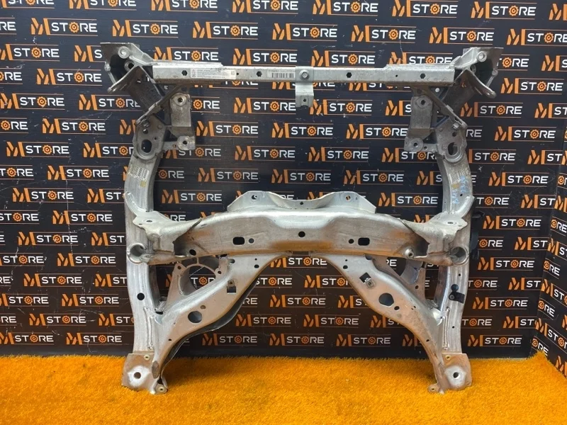Балка поперечная (подрамник) Bmw 5-Series 2012 31116796693 F10 N20B20B, передняя