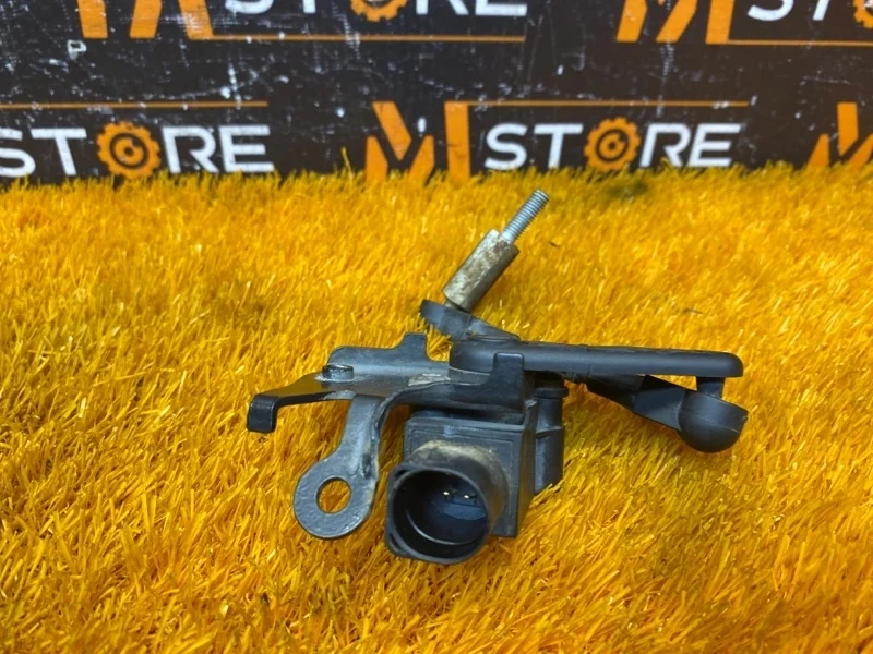 Датчик высоты дорожного просвета Audi A7 2011 8R0941309C 4G CGWB, задний левый