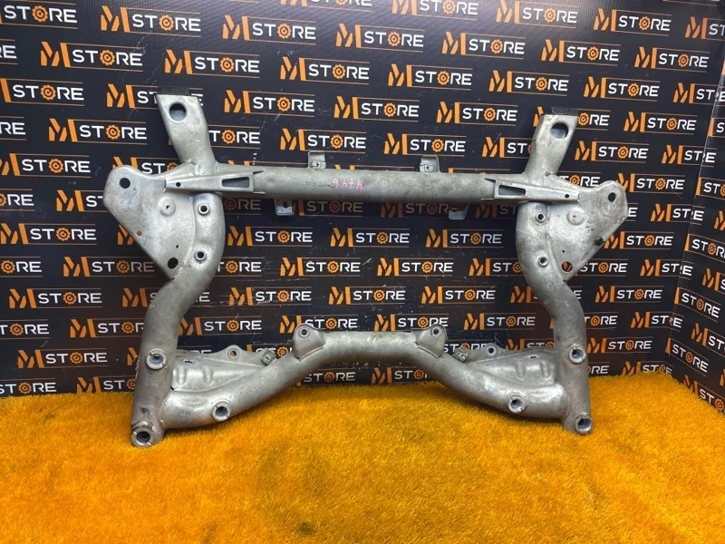 Балка поперечная (подрамник) Mercedes-Benz C-Class 2010 A2046280057 W204 271.860, передняя