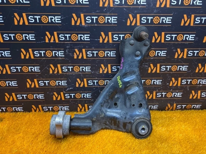 Рычаг подвески нижний Mercedes-Benz V-Class 2012 A6393301501 W639 272.978, передний правый