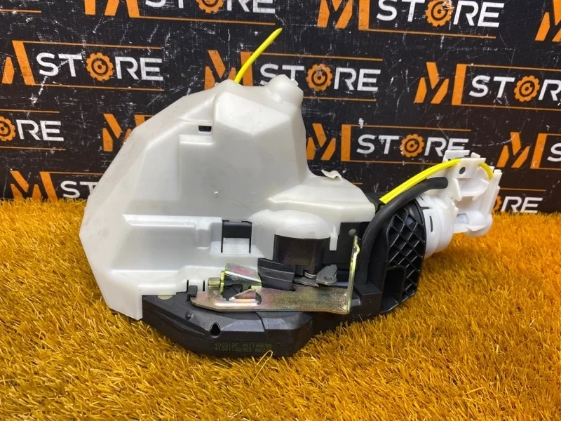 Замок двери Mercedes-Benz S-Class 2004 A2207305835 W220 113.960, задний правый