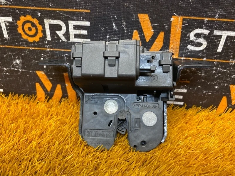 Замок багажника Bmw 1-Series 2011 51247248075 F20 N13B16A