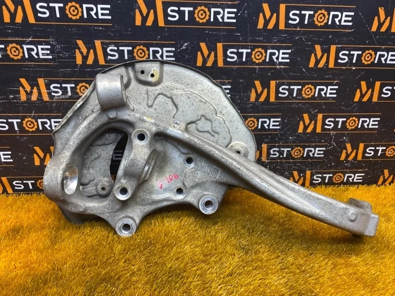 Кулак поворотный Mercedes-Benz C-Class 2015 A2053322200 W205 274.920, передний правый