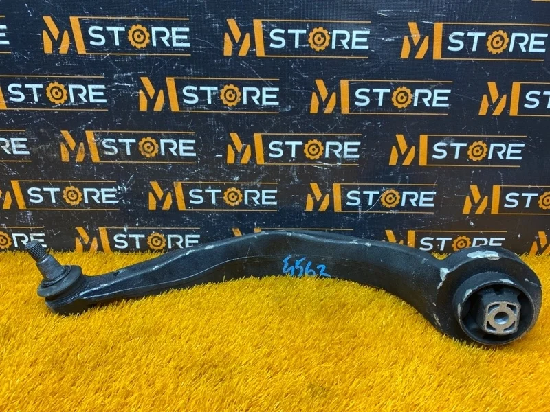 Рычаг подвески нижний Audi A4 2009 8K0407694T B8/8K CDN, передний правый