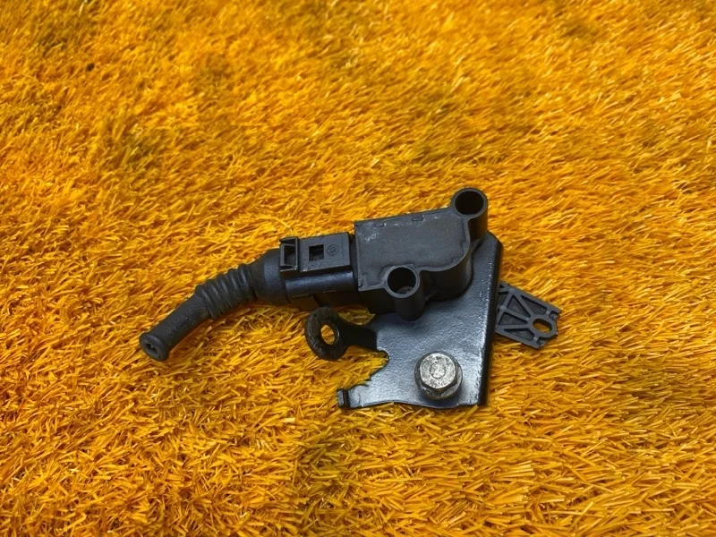 Датчик высоты дорожного просвета Audi A6 2012 4H0941285H C7/4G CHVA