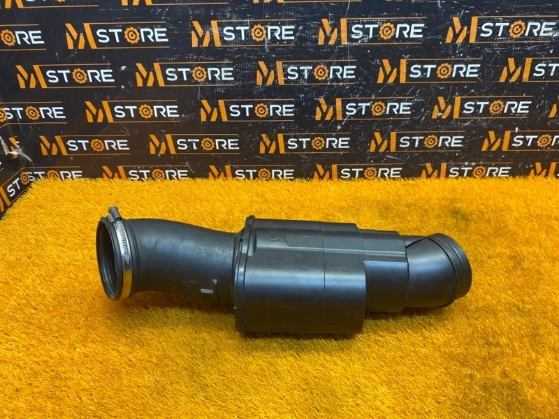 Патрубок воздухозаборника Bmw 5-Series 2012 13717612094 F10 N20B20A
