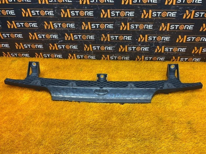 Крепление бампера Volkswagen Touareg 2013 7P6807200 7P CGRA, переднее