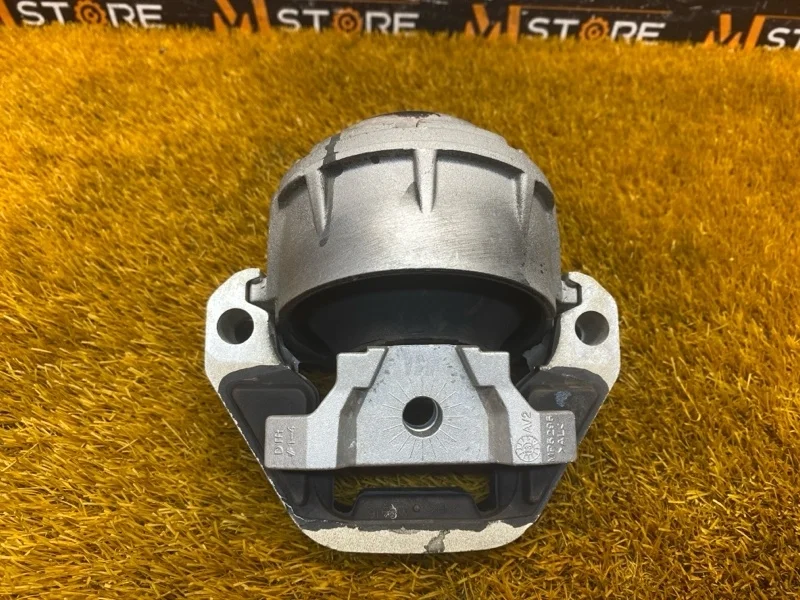 Подушка двигателя Audi A7 2013 4G0199381MM 4G CGW, правая