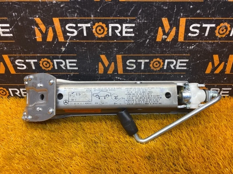 Домкрат Mercedes-Benz A2115830415
